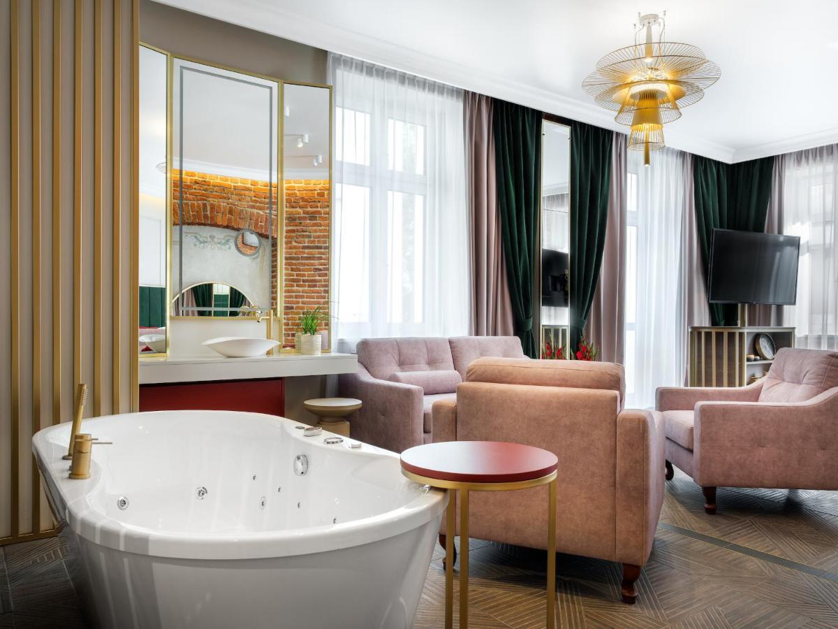 Golden Queen Deluxe Jacuzzi Apartments - Old Town Krakow Dış mekan fotoğraf