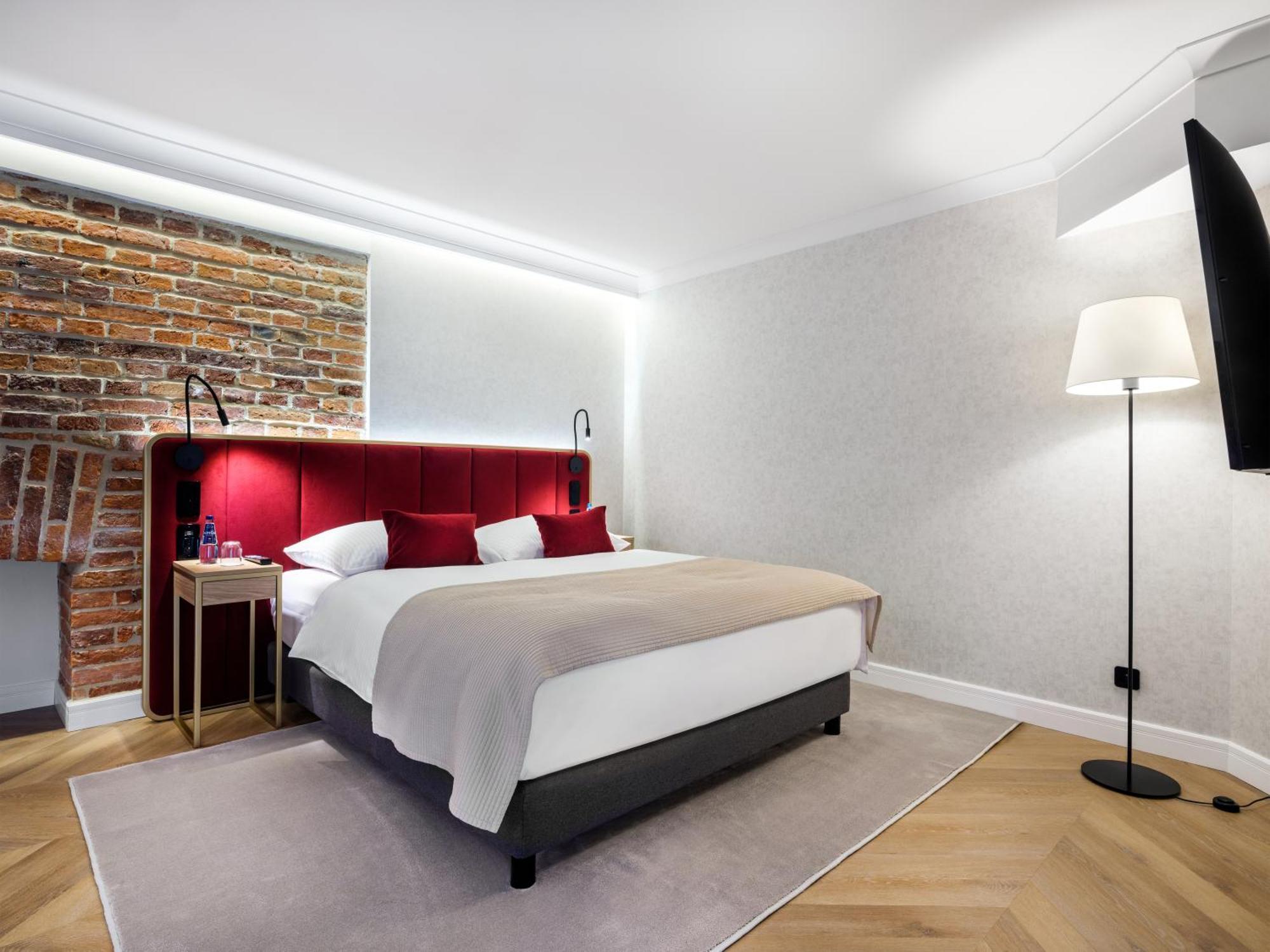 Golden Queen Deluxe Jacuzzi Apartments - Old Town Krakow Dış mekan fotoğraf